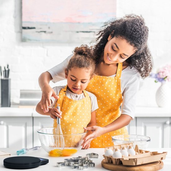 KitchenBrothers Küchenwaage - Waage Küche Digital - 1 g bis 6 kg - Tara-Funktion - Batterien enthalten - Schwarz