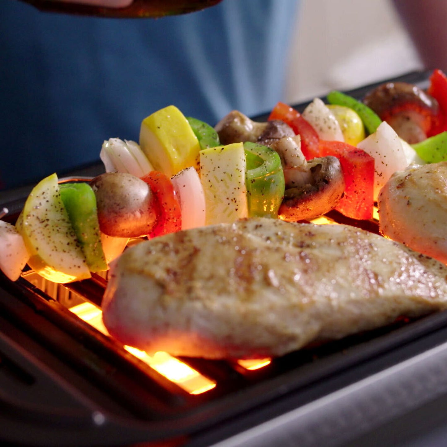 Livington Rotisserie Chef Schwarz – Drehspieß-Grill und Tischgrill 2-in-1