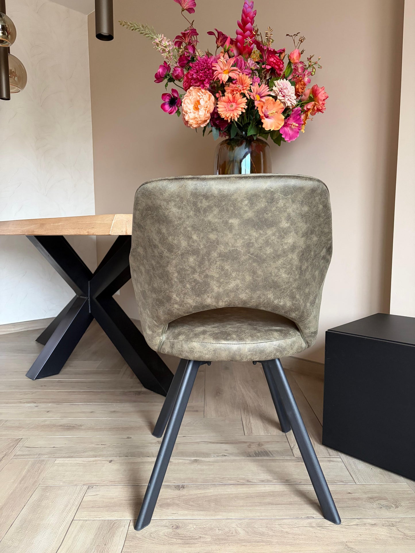 Furniture31 Tenno Esstisch-Drehstühle 2er-Set - Mikrofaser - 55 x 45 x 88 cm - 360° drehbar