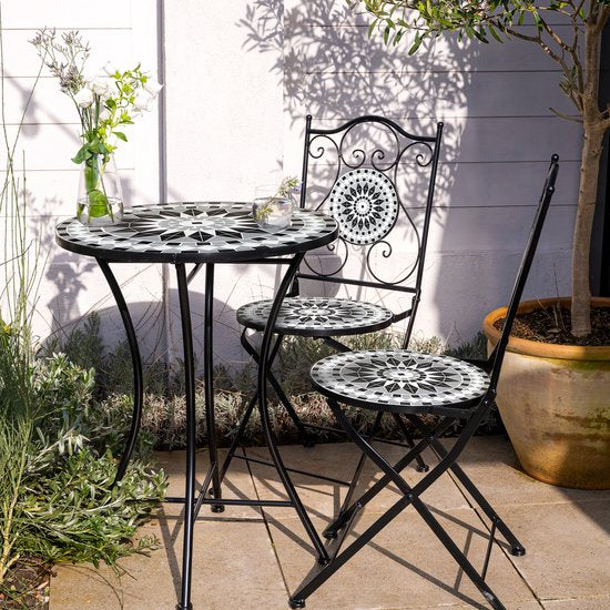 AXI Amélie Bistro-Stühle – Zusammenklappbar – Schwarz/Weiß – Zusammenklappbare Gartenstühle aus Metall – Hohe Rückenlehne – 2er-Set – Mosaik-Optik – Mit Keramikfliesen eingelegt – 150 kg Tragkraft – Garten, Terrasse oder Balkon