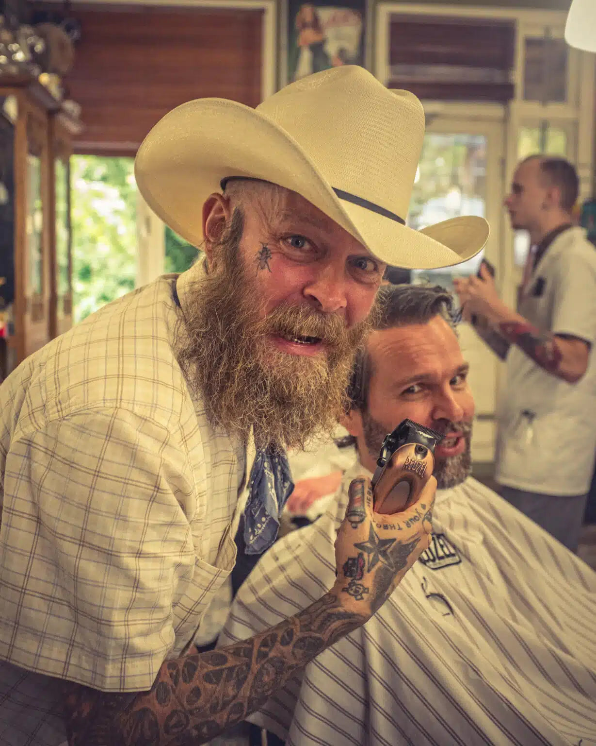 Reuzel Clippers Professional - Kabellos - 4 Stunden Betriebszeit - Stahlgehäuse - Kyone the Clipper