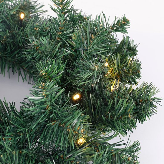 Black Box Trees Norton Weihnachtsbaum- und Weihnachtskranz-Set – 2 künstliche Weihnachtsbäume und 1 Kranz mit LED-Beleuchtung – Grün