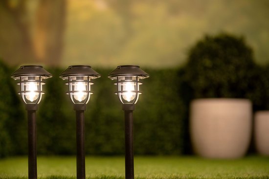 Grundig Solar Laterne - 6-7 Lumen - 6-8 Stunden Leuchtdauer - Ohne Stecker - Schwarz