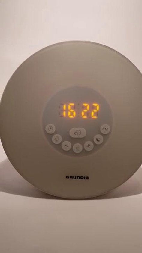 Grundig Wake Up Light - Nachtlicht mit Zeitanzeige - Lichtwecker mit FM-Radio und Naturgeräuschen