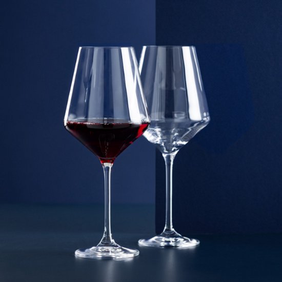 Rotweingläser, 2er-Set – 550 ml – Elegantes Design mit gezogenem Stiel – Luxuriöse Gläser für Rotwein
