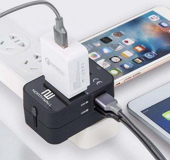 Northwall Universal World Plug mit 2 Schnelllade-USB-Anschlüssen - Internationaler Reisestecker für 150+ Länder - England, Amerika, Südafrika, USA, Italien, Großbritannien, Australien, Indien, ...