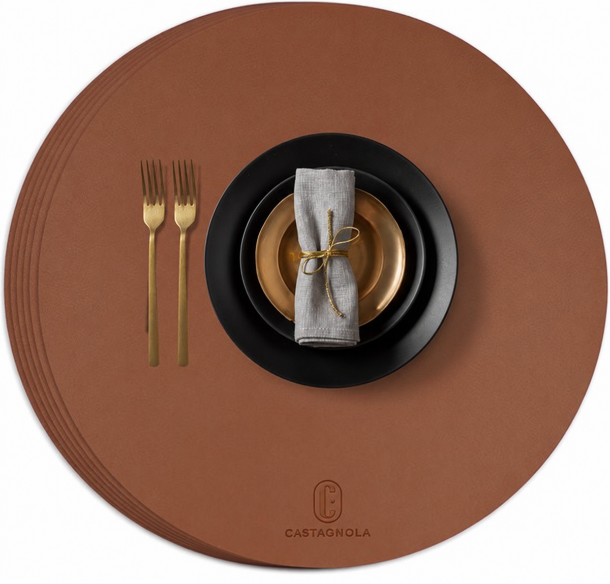 Castagnola Tischsets in Lederoptik – Runde Tischsets – Rutschfeste Tischsets aus Kunstleder – Wasserabweisende Untersetzer – 6 Stück – Durchmesser 38 cm – Braun