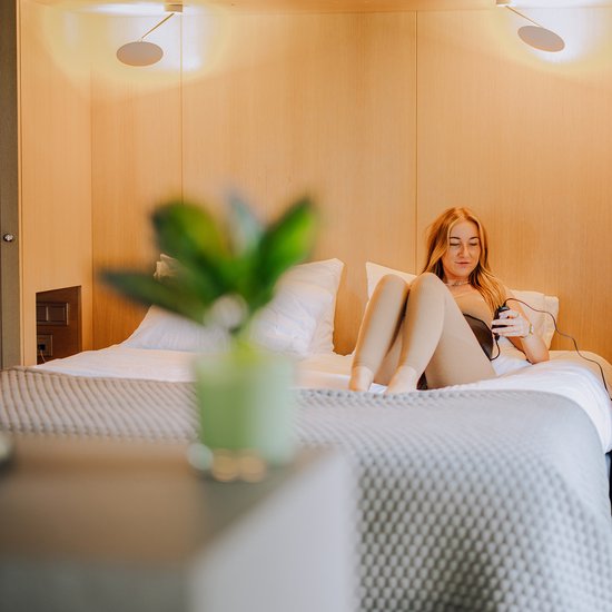 LIROMA® Tragbares Infrarot-Rückenband - Unterer Rücken, Schultern, Beine - Infrarot-Therapie - Fern-Infrarot - Infrarot-Lampe - Schlankheits-Band - Fitness-Gürtel - Wärmeband - Rotlicht-Therapie - Rotlicht-Therapie