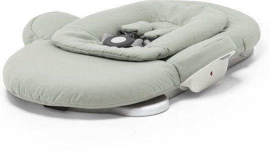 Stokke® Steps™ Wippstuhl – Soft Sage/Weißes Gestell