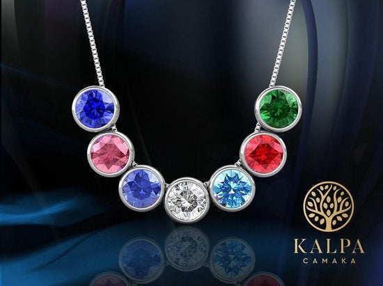 Yolora Damen-Halskette mit Anhänger - 7 farbige Kalpa Camaka Kristalle - 7er Set - Farbe Silber - 18K Weißgold vergoldet - schöne Geschenkbox - Geschenk zum Muttertag