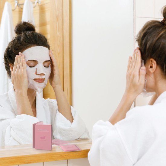 RelaxTub® Gesichtsmaske - 4 Stück - Gesichtsmasken Pflege - Gesichtsmaske Feuchtigkeitspflege - Gesichtspflege Damen - Gesichtsmasken Pflege Mädchen - Enthält Vitamin C, Arganöl, Aloe Vera, Ginsengwurzel - Tierversuchsfrei - 100% natürlich