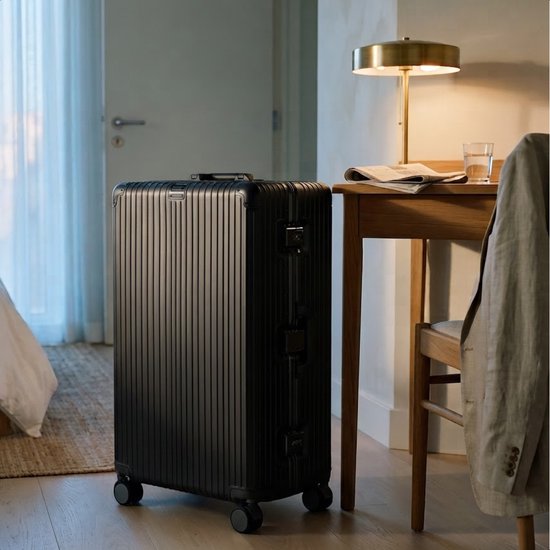 TRVLMORE Premium-Reisekoffer 115 l – ohne Reißverschluss – mit zwei TSA-Schlössern – Aluminiumrahmen – schwarz