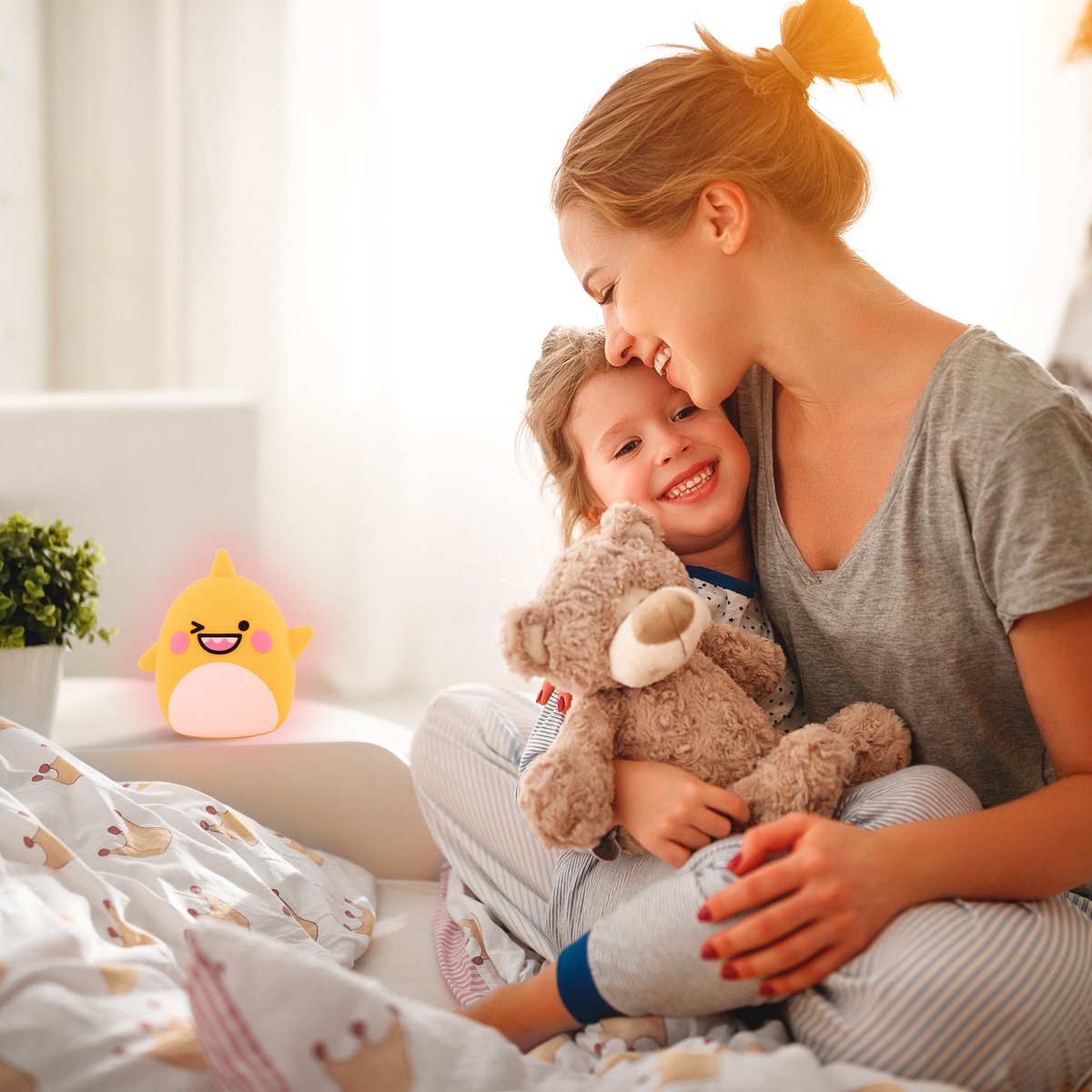 Sleepy Friends Kinder-Nachtlicht Hai - 8 Farben - dimmbar - Touch & Fernsteuerung - USB aufladbar - 95x97x100 mm - weiches Silikon