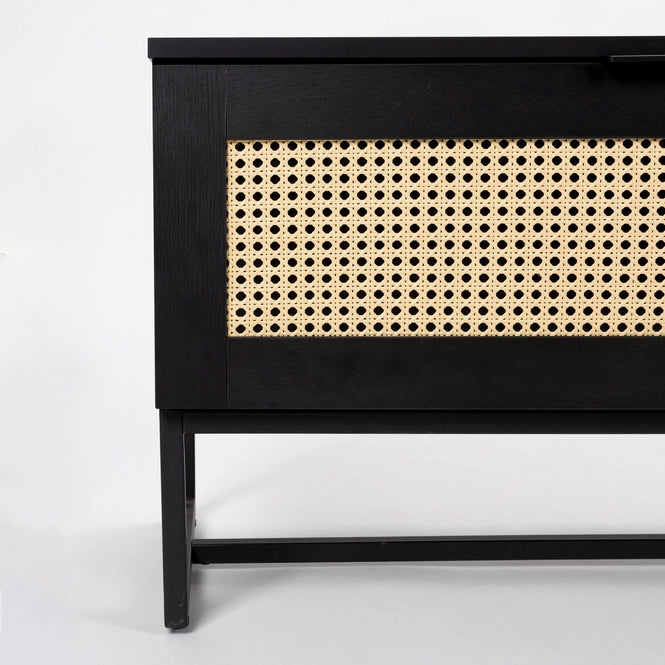 von fonQ TV-Möbel „Cube“ – 150 x 40 x 50 cm – Schwarzer Holzschrank mit Rattan-Geflecht-Details und Metallgestell – Bohemian-Stil