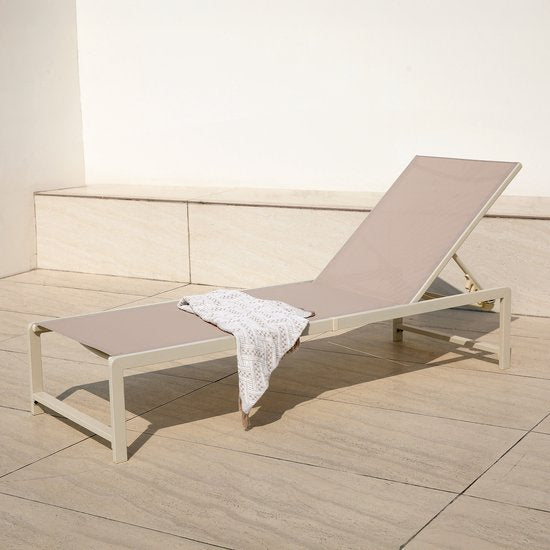 AXI Zane Liegestuhl Beige/Braun – Pulverbeschichteter Stahlrahmen – Rückenlehne mit 5 Einstellpositionen – Liegefläche aus Textileen – 173 x 62 cm