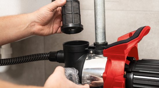 Haushaltswasserpumpe – Scheppach – HWW1400c – 1300 W – 6000 l/h – 4,8 bar – Max. Förderhöhe 44 m – 24 l Tankinhalt