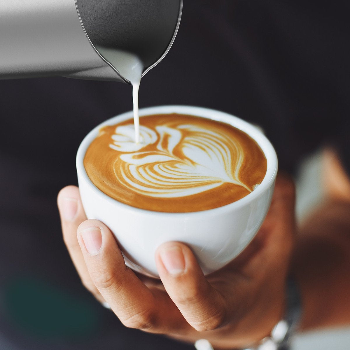 KitchenBrothers - Elektrischer Milchaufschäumer - Spülmaschinengeeignet - 4-in-1 - 400 ML - Edelstahl/Schwarz