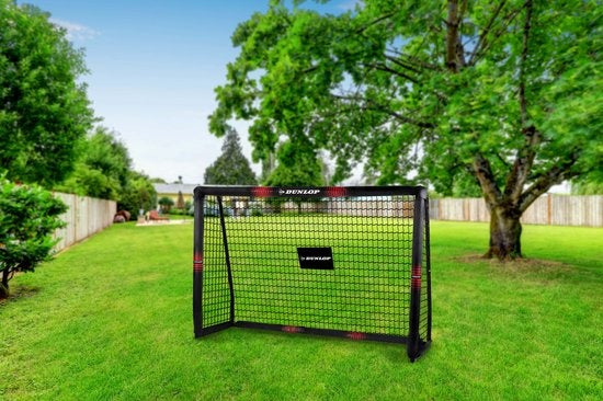 Dunlop Voetbaldoel - Voetbal Goal 240 x 160 x 85 cm - Voetbalgoal Groot - Buitenspeelgoed voor Kinderen en Volwassenen - Snelle Montage - Voetbal Training Doel - Metaal - Zwart/ Rood