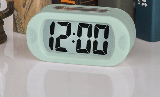 JAP AP17 Digitaler Wecker - Stabiler Wecker - Mit Schlummer- und Lichtfunktion - Schützendes Gummigehäuse - Pastellgrün