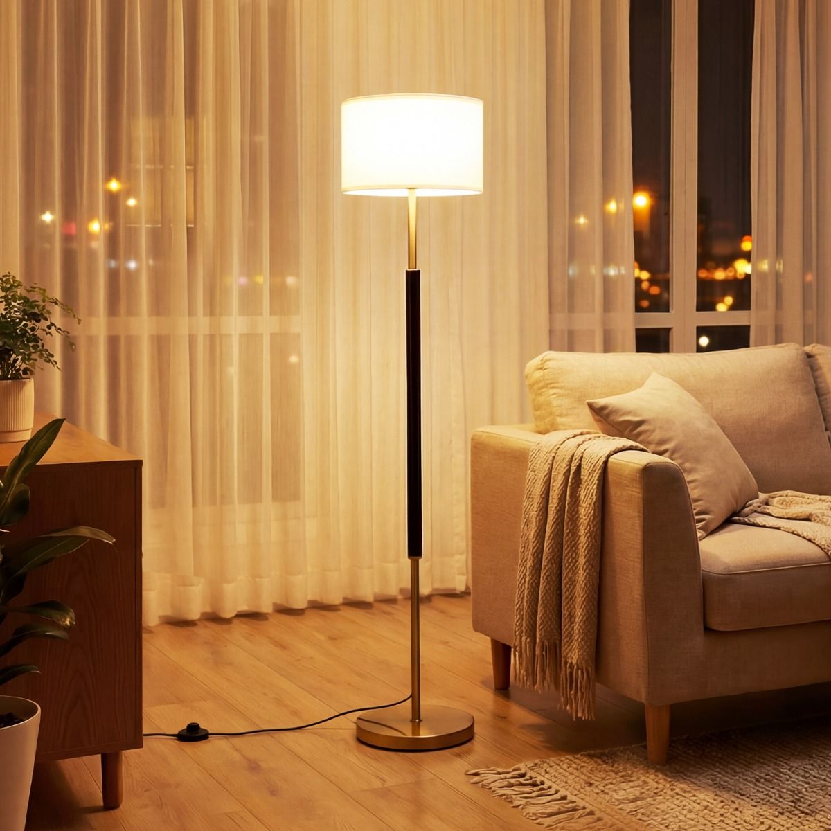 Coast Stehlampe – Lampenschirm aus Leinen – Fußschalter – schwarz – 165 cm