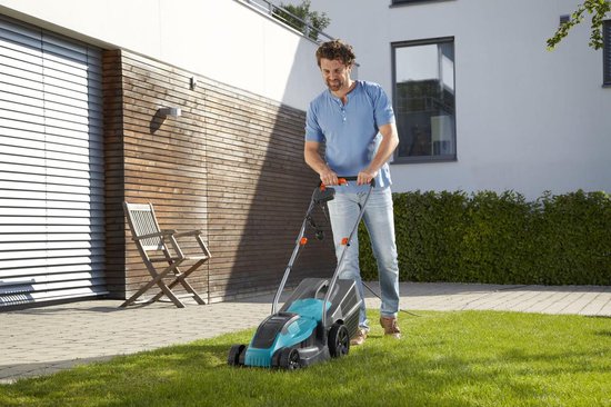 GARDENA Powermax 32 Rasenmäher – Schnittbreite 32 cm – Rasenflächen bis zu 200 m²