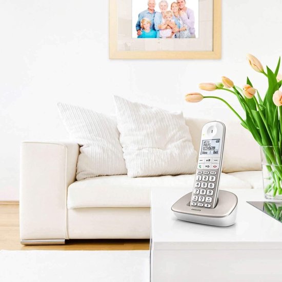 Philips XL4901S - DECT-Telefon - Schnurloses Seniorentelefon mit 1 Hörer - große Tasten, Lautstärkeanhebung und Hörgerätekompatibilität - Weiß