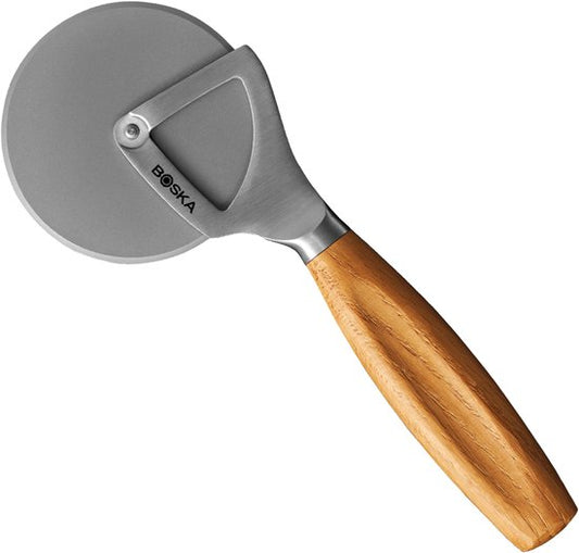 Boska Pizzaschneider Oslo+ - Antihaft BSF™ - Stabil - Eiche & Edelstahl
