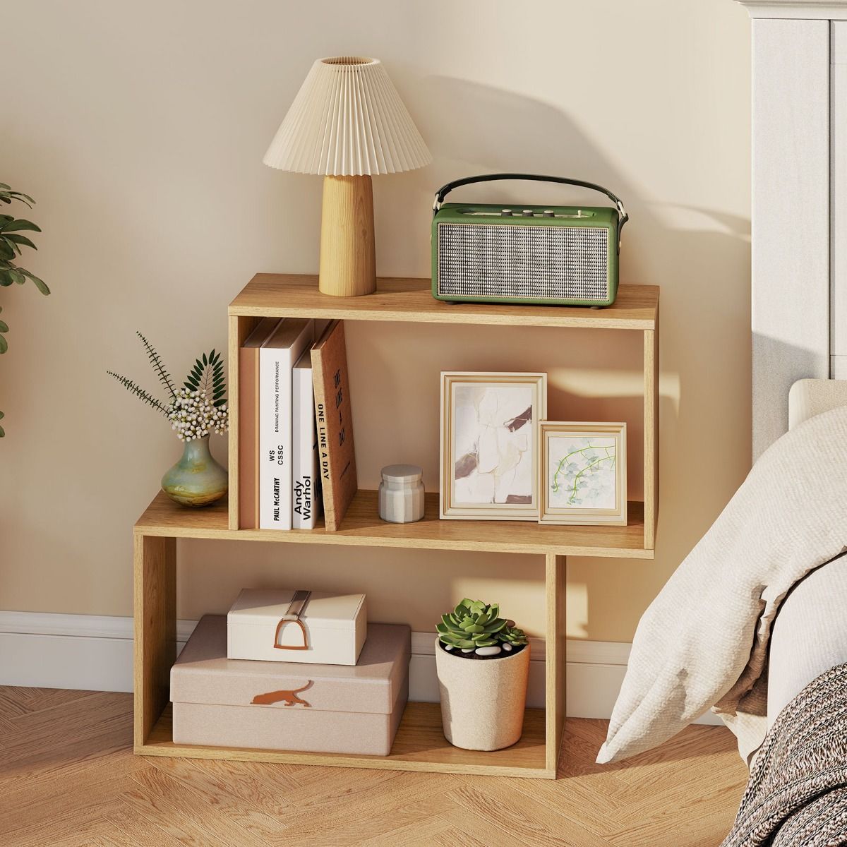 Coast Bücherregal – 3-stöckiges geometrisches Design – 2 würfelförmige Fächer – Naturholz