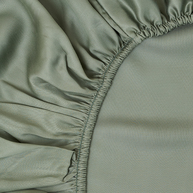 Sjumo Spannbetttuch Tencel™ Satin - 160x200 cm - Salbei Grün