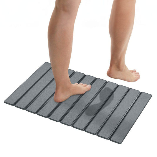 WENKO Tritea Diatomeen-Badematte 60 x 39 cm – Grau – Schnelltrocknend – Rutschfest & Zusammenklappbar