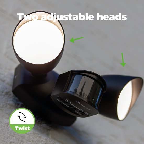 LUTEC Shrimp – LED-Sicherheitswandleuchte für den Außenbereich – PIR-Bewegungssensor – Tag-/Nacht-Sensor – Hochwertiges Aluminium – Zweikopfausführung – 1700 lm starkes Licht – 4000 K hellweißes Licht – Mattschwarz