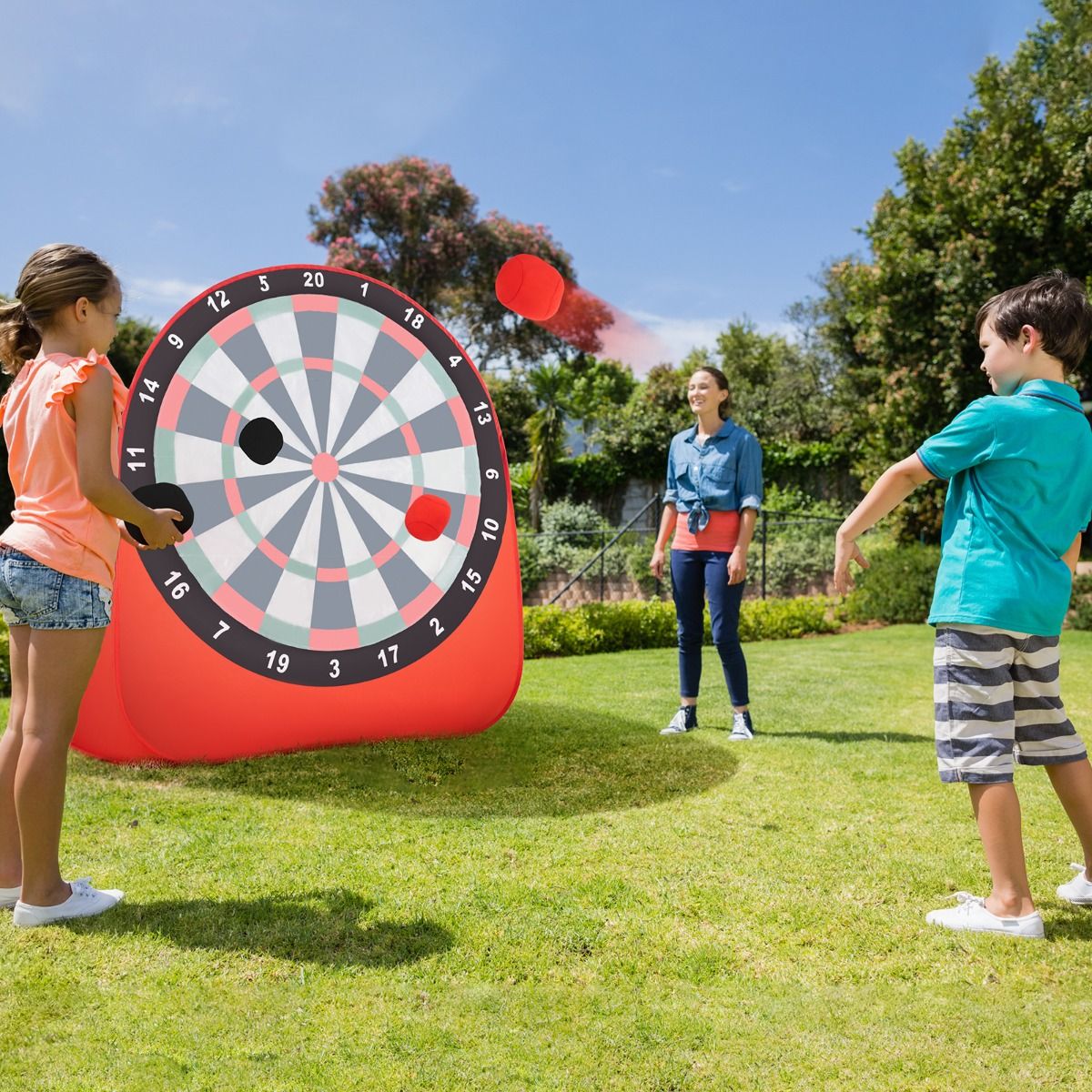 Coast Großes Ballwurfspiel – Zusammenklappbar – Inklusive 4 Klebe-Bälle und Tragetasche – Schwarz und Blau – 145 x 132 x 162 cm