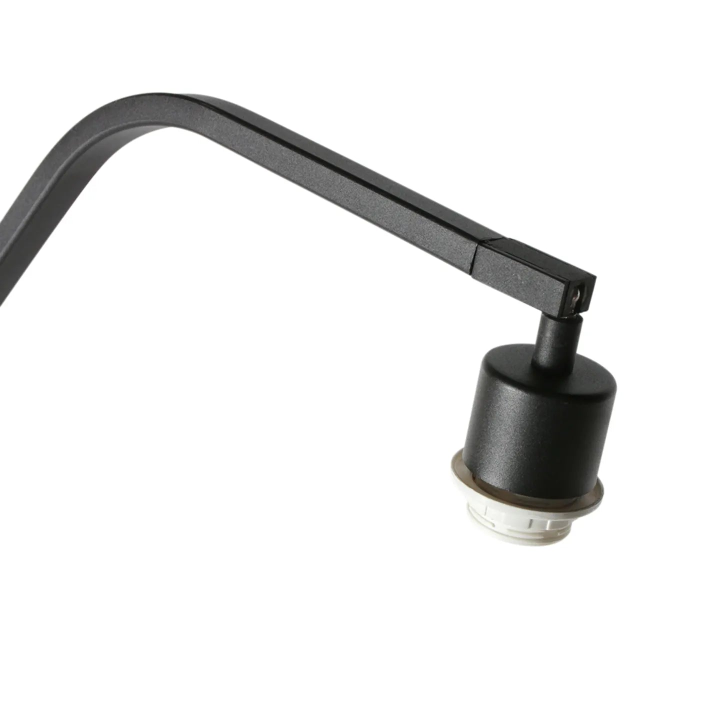 Anne Zigzag Stehlampe Schwarz – dimmbar – modernes Design – energieeffizient