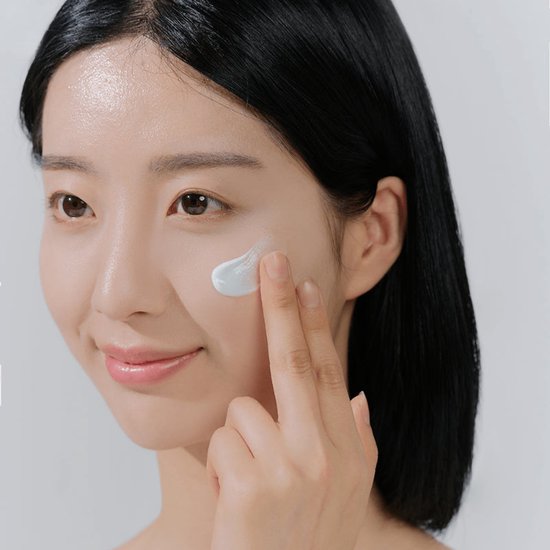Madagascar Centella Hyalu-Cica Water-Fit Sun Serum LSF 50+ PA++++