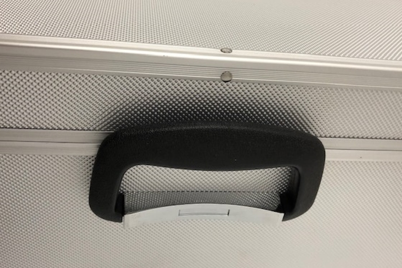 VDD Professional CD-Koffer DJ-Koffer - 140 CDs - Silber - 59x41x19 cm