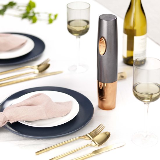 Cuisinart – Elektrischer Korkenzieher – Wiederaufladbarer Weinöffner – Flaschenöffner – Schwarz