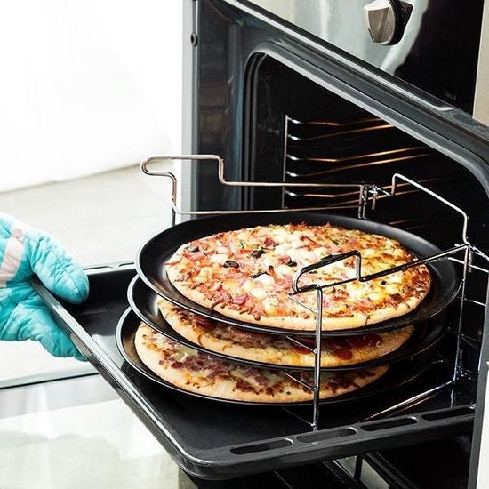 Pizzabackgestell mit 3 Pizzatellern