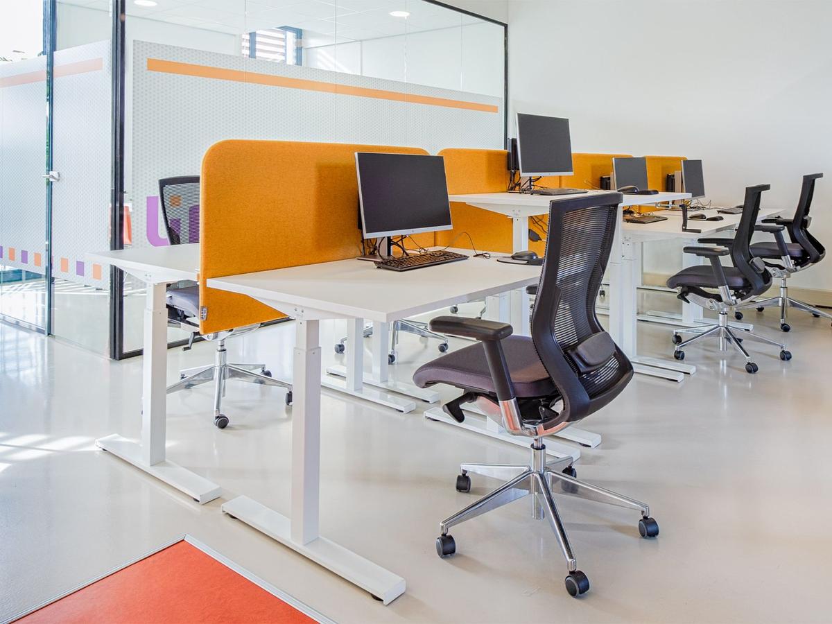 Schaffenburg Bürostuhl Serie 15 – Ergonomischer Komfort – Schwarz