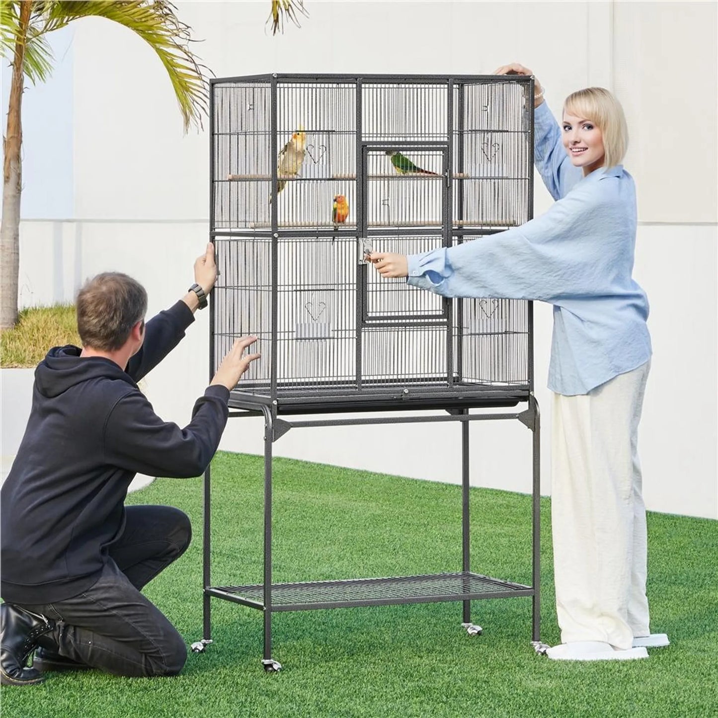 Yaheetech Vogelkäfig mit mobilem Sockel - ausgestattet mit herausnehmbarem Käfig und sechs Zugangstüren und Ablagefläche - für Sittiche und Falken - gehämmertes schwarzes Metall - 81 x 47 x 160 cm