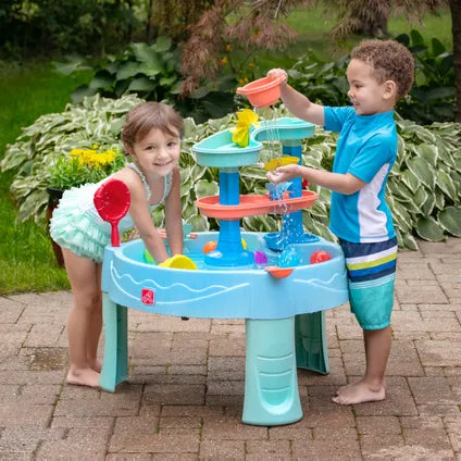 Step2 Double Spin & Showers Wassertisch – 22-teiliges Zubehörset – Blau – 71 x 71 x 82,5 cm