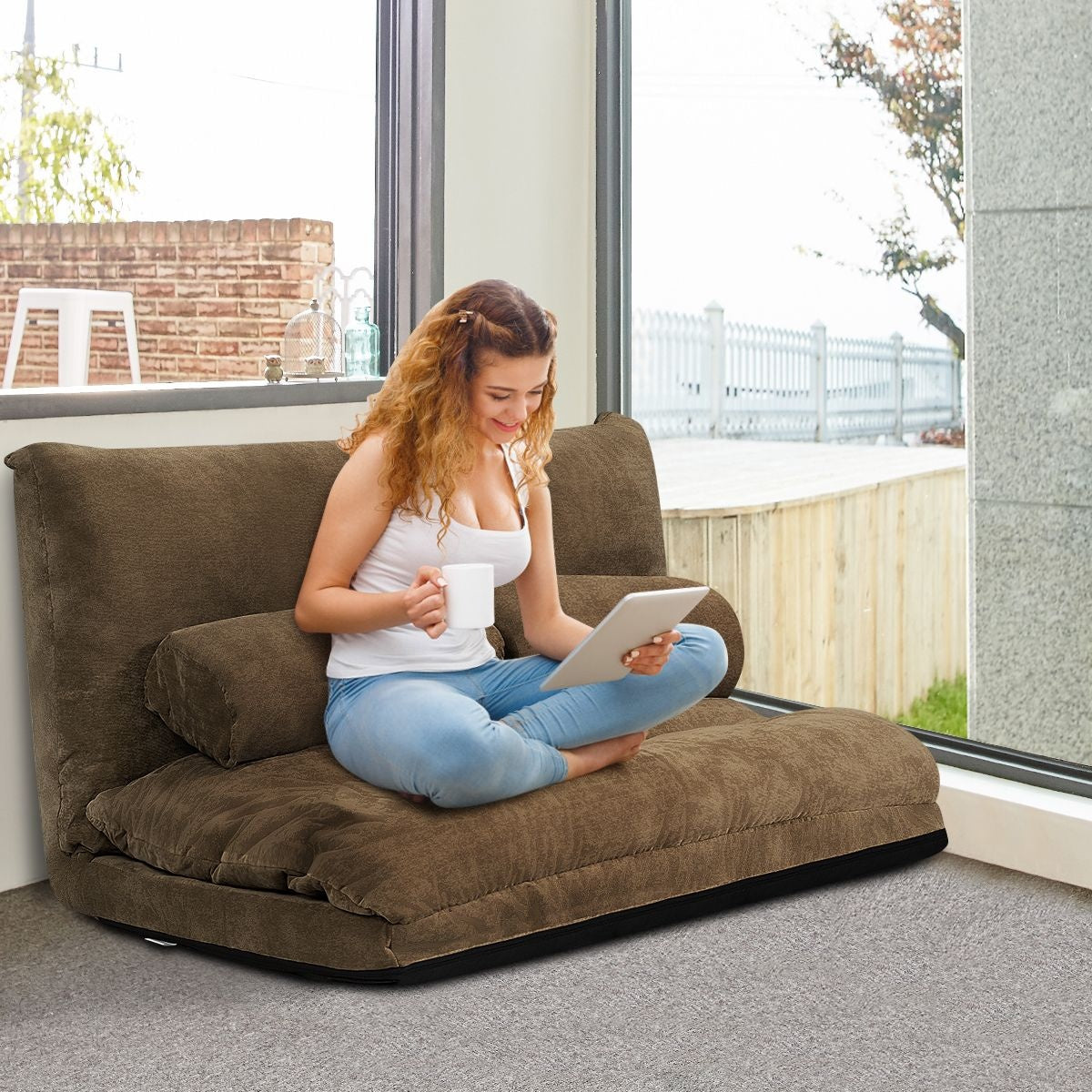 Coast Floor Sofa mit 2 Kissen - klappbar und verstellbar - 108 x 178 x 18 cm - Farbe Kaffee