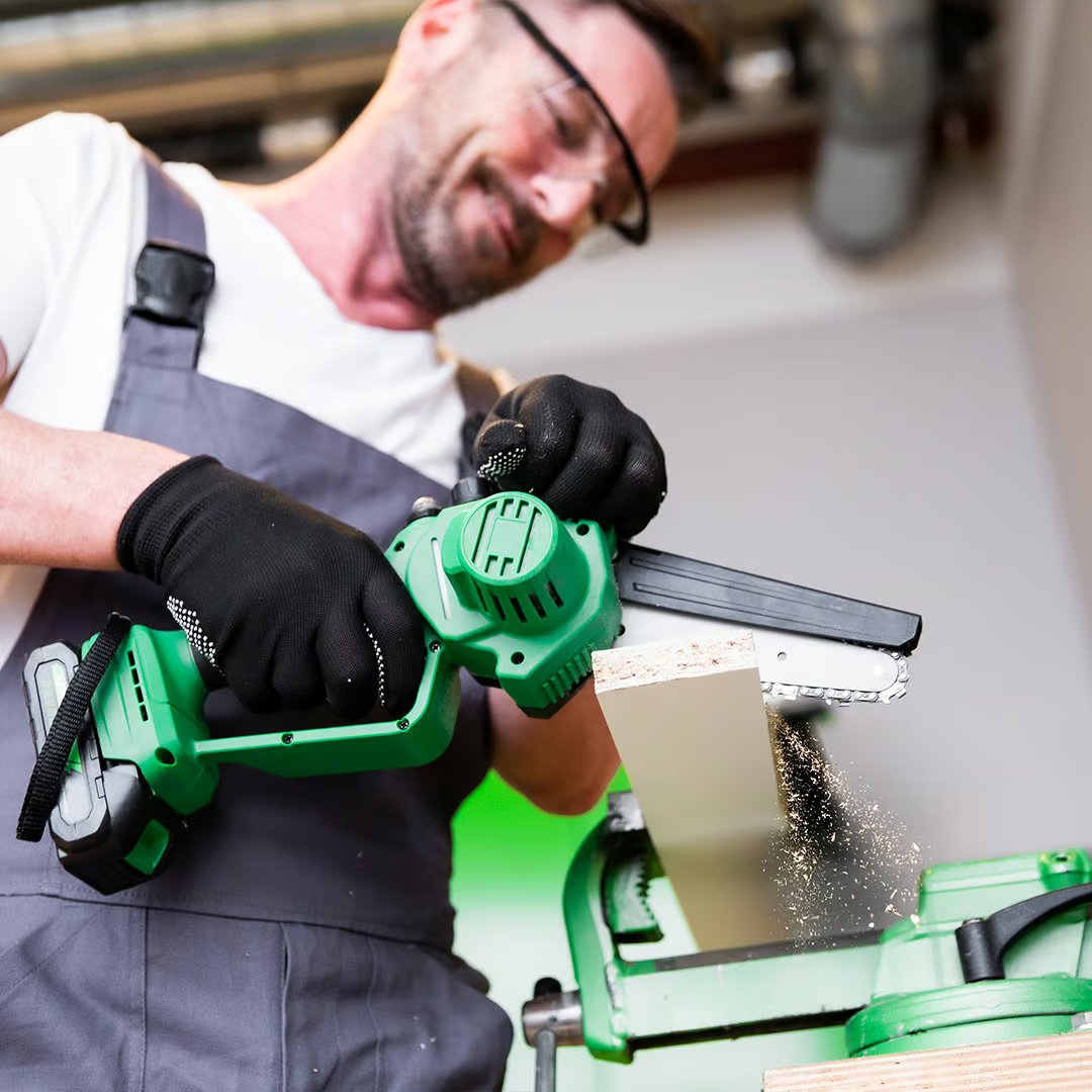 Hammersmith PocketSaw Pro Mini Akku-Kettensäge – Kompaktes Design – 20-V-Lithium-Ionen-Akku – 14 cm Sägeblatt – Inklusive Zubehör