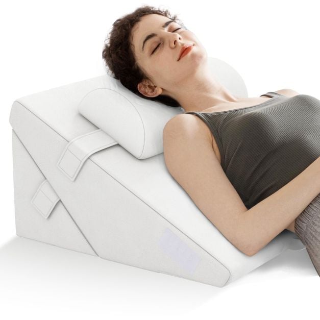 Coast Wedge Cushion Off White - 3-teilige verstellbare Rückenlehne mit Kopfstütze und Memory Foam - 57 x 30 x 53 cm